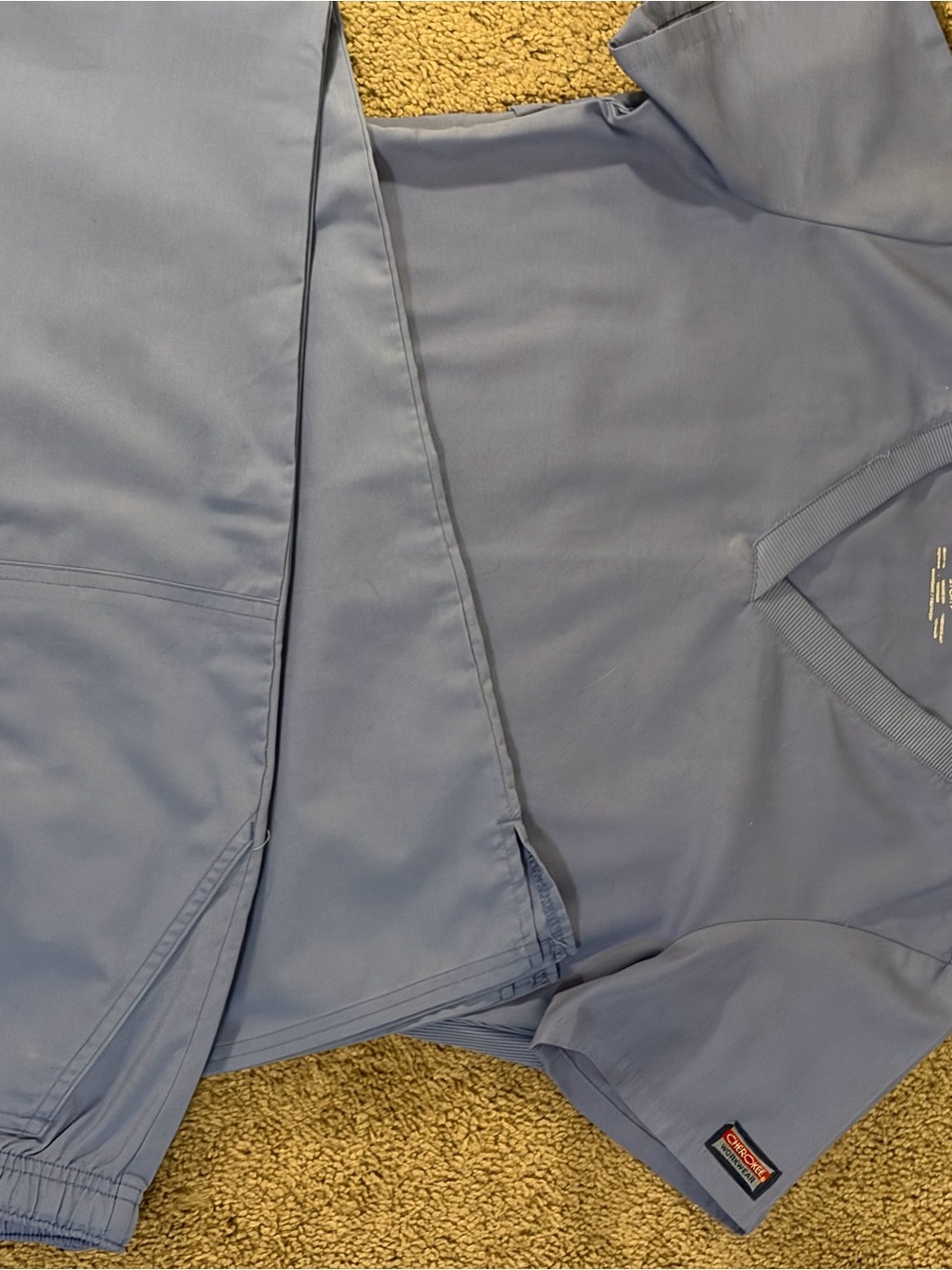 Gray V-Neck Medical Scrub Top and Bottoms